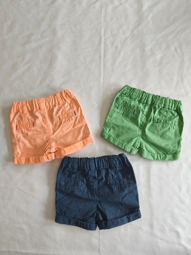 Conjunto de 3 shorts Kiabi 3 meses azul verde laranja – photo 3
